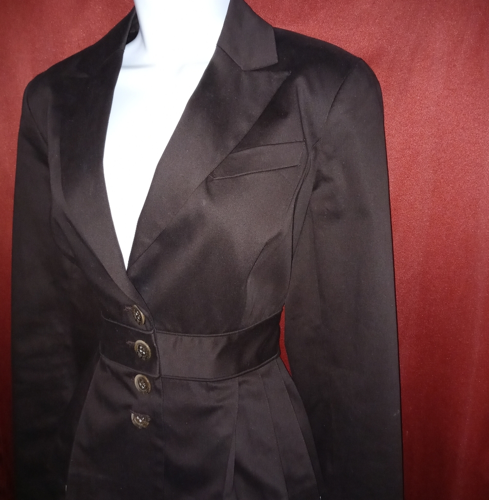 Bandolino women's blazer (runs small in size)